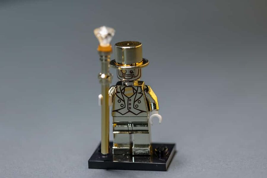 Krakow: Bricks & Figs Museum Entry Ticket - 14,000+ MinifiguresTM: the best way to browse when you want to stay sane