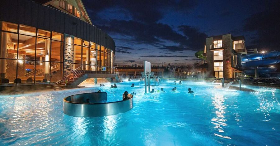 Krakow: Chocholowskie Baths with Ticket and Transportation - Getting There Smoothly: Pickup Points and the 95 Minute Ride