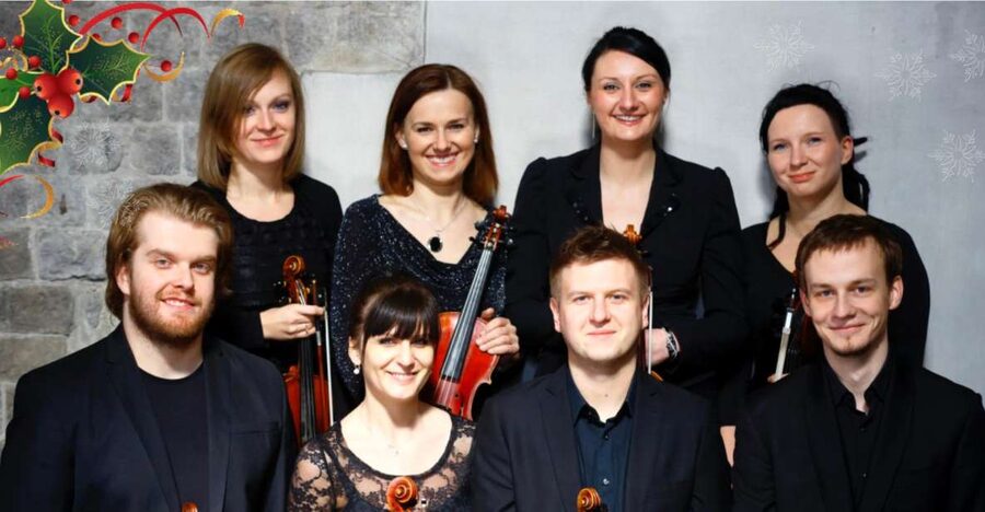 Krakow: Christmas Music Concert With Wine - A 15th-Century Tenement and the Royal Chamber Orchestra