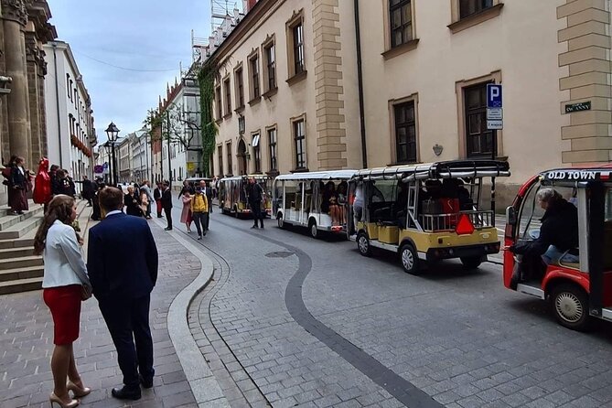 Krakow: City Sightseeing Tour Eco Electric Buggy Golf Cart - Why an Electric Golf Cart Tour Fits Krakow’s Narrow Old Streets