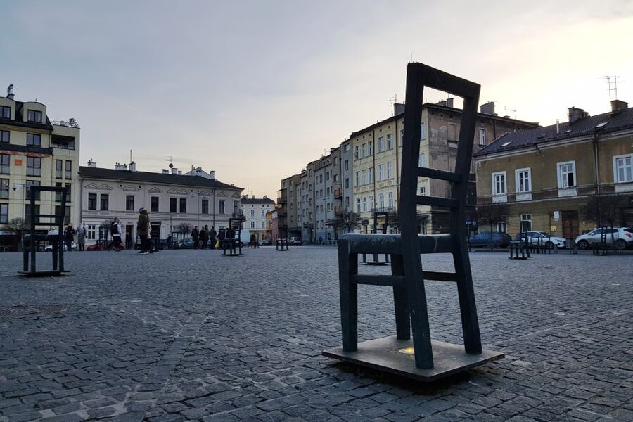 Krakow: City Tour by Electric Golf Cart - Meeting point and how the 90 minutes are paced