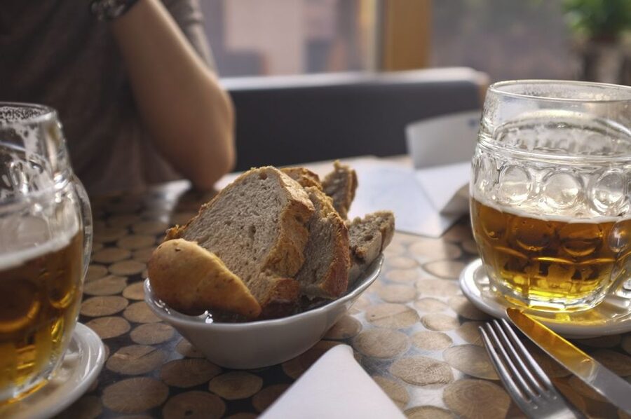 Krakow: Craft Beer Tasting City Walking Tour - Who this tour fits best, and who should skip it