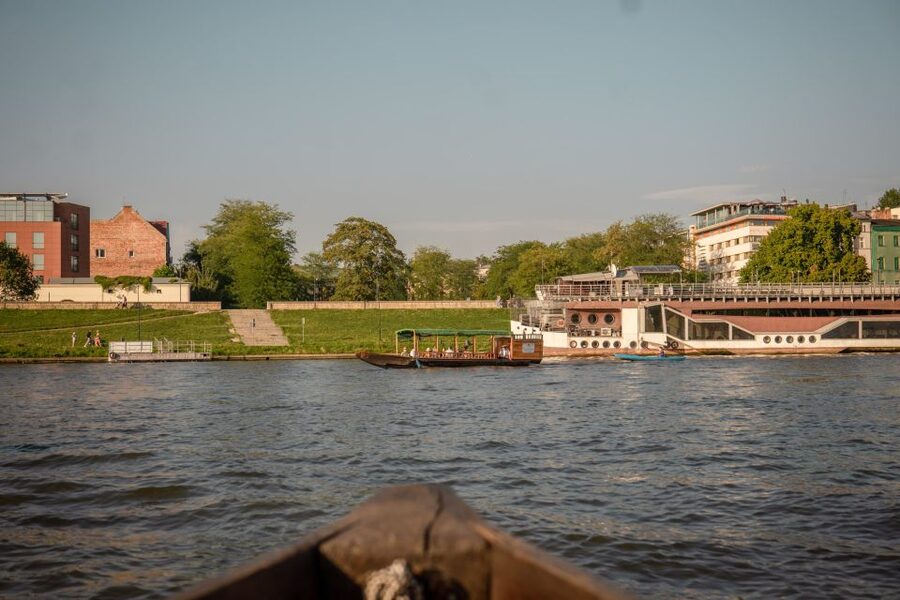 Krakow: Early Bird Vistula River Sightseeing Cruise - Bernatka Footbridge, Cricoteka, and Church on the Rock: the sights that pop from the water