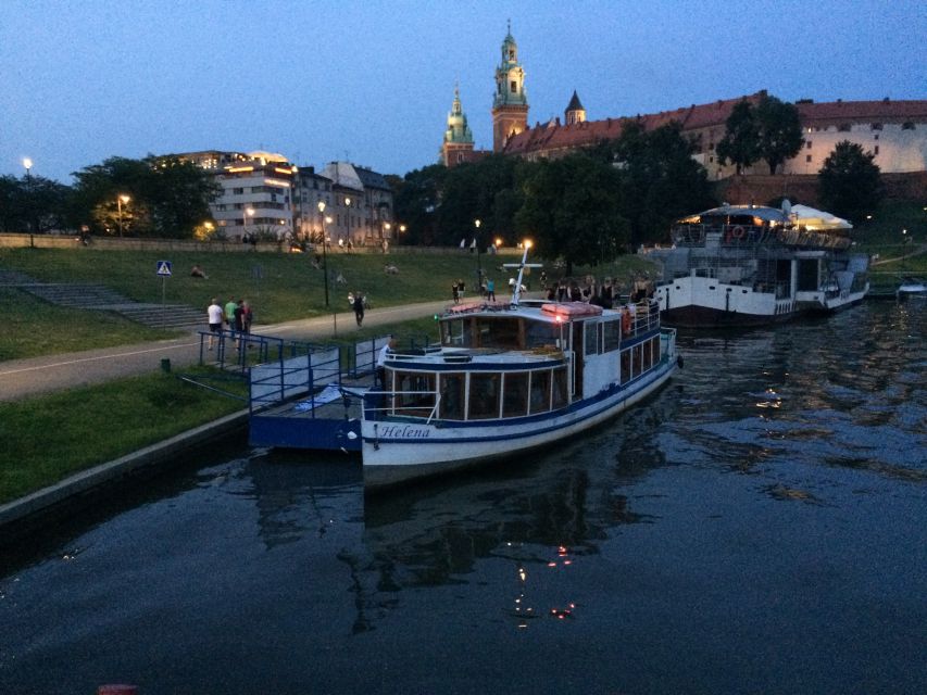 Krakow: Evening Cruise with a Glass of Wine - Podgórze Cultural Center and the final glide back