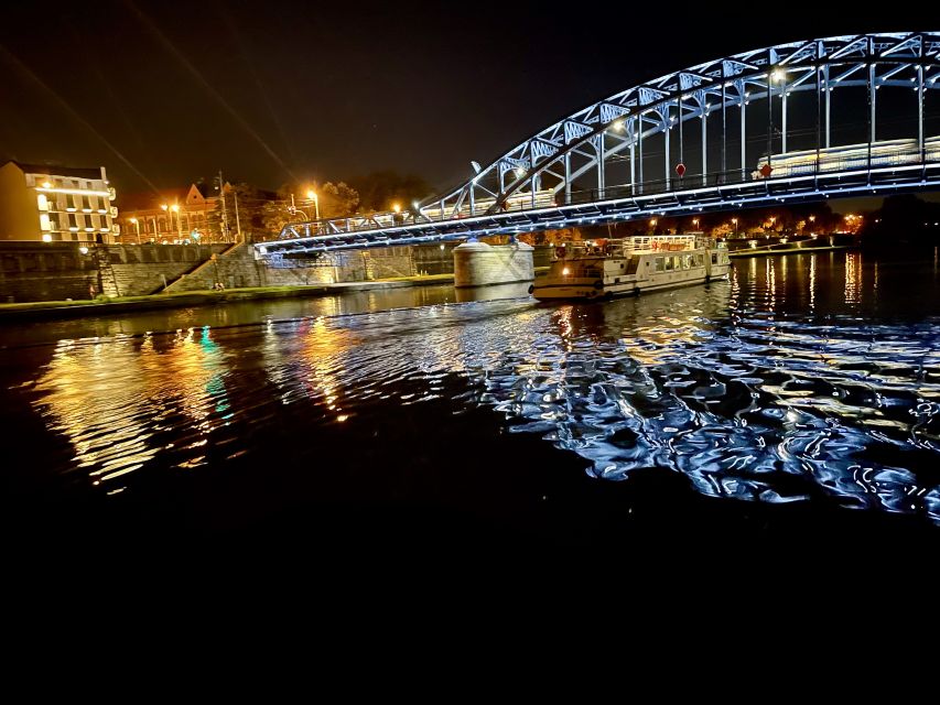 Krakow: Evening Cruise with a Glass of Wine - Finding Kapitan Victor at the Sheraton, and getting settled fast
