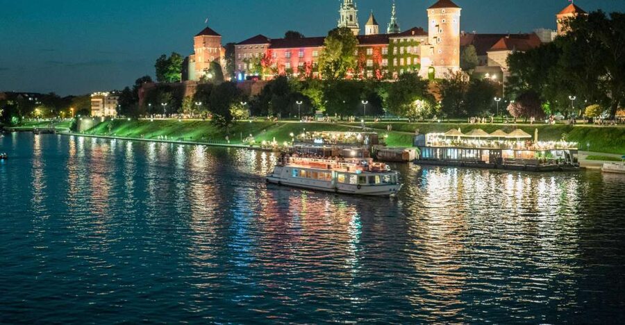 Krakow: Evening Cruise with a Glass of Wine - Price, drinks, and what $38 buys you in real life