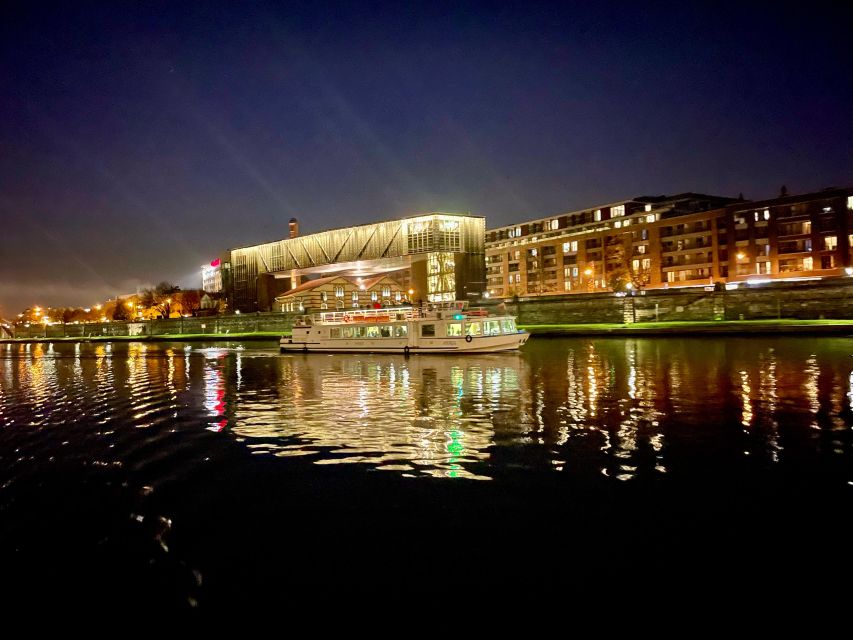 Kraków: Evening or Night River Cruise - Audio guide and music: helpful, but bring your ears