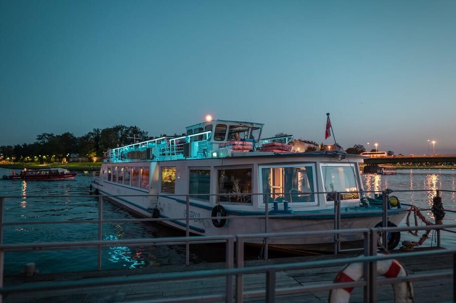 Kraków: Evening or Night River Cruise - Price and timing: is 1 hour worth $24?