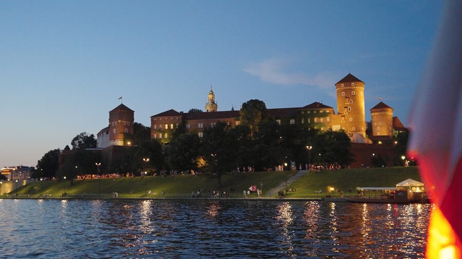 Krakow: Evening or Night Sightseeing Cruise - Practical Tips to Make the Cruise Feel Smooth