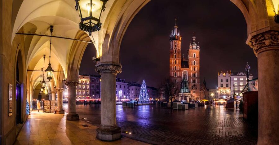 Krakow: Evening Walking Tour with Spooky Stories - Krakow’s Dark Side, Told Where the Shadows Actually Sit