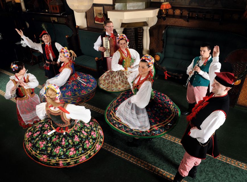 Krakow: Folk Show & 3-Course Dinner at Jama Michalika Café - Key Things I’d Plan For