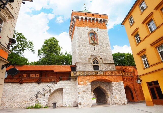 Krakow: Food Tour of 10 Tastings with Pierogi, Vodka & More - Price and What You Really Get for $105.26