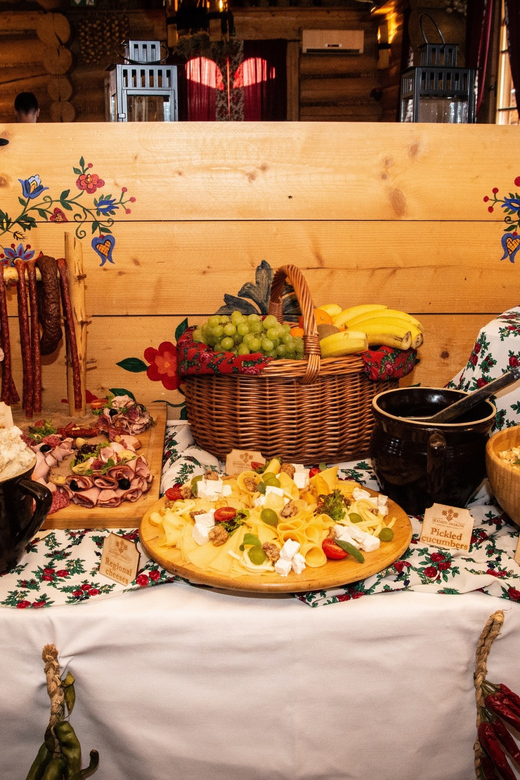 Krakow: Full Traditional Polish Dinner & Folk Show - The pickup at ul. Dietla 7 and why timing matters