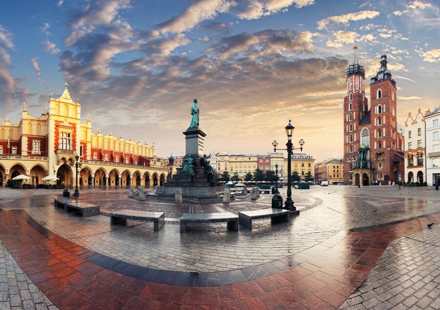 Krakow: Guided Old Town Tour - Key Things You’ll Notice on This Krakow Old Town Tour