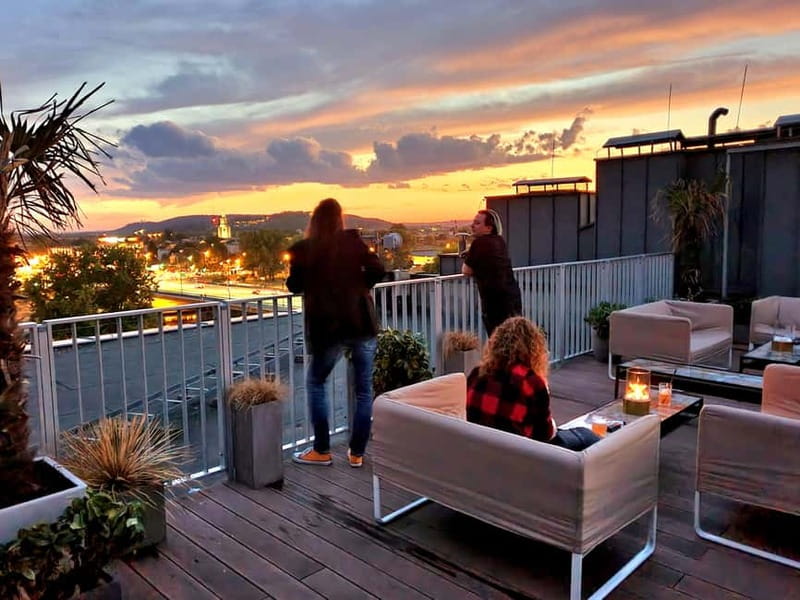 Krakow: Hidden Rooftop Bar Reservation with 1 Cocktail - Views of Wawel Castle and the Vistula River, With Photo Spots You Can Actually Use
