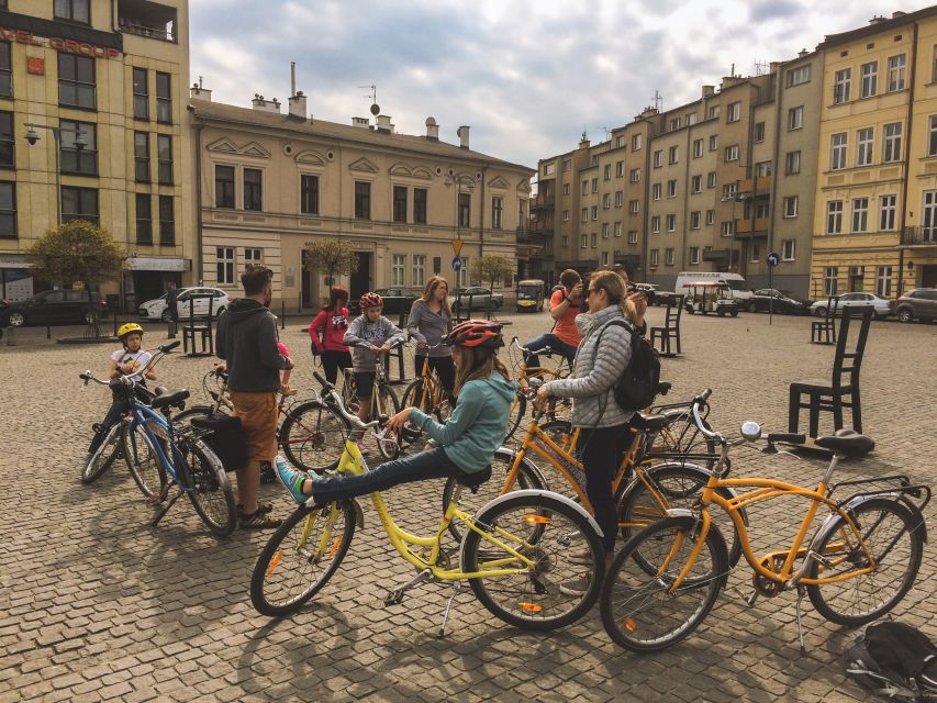 Krakow: Highlights of Krakow Bike Tour - Small Group - Where you meet, and how the tour starts smoothly