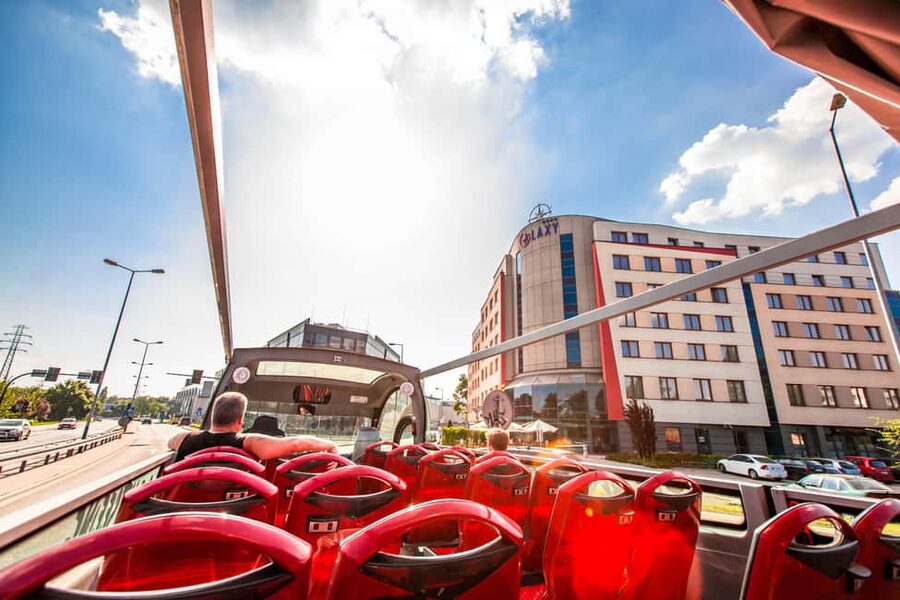Krakow: Hop-On Hop-Off Bus Tour with Audio Guide - Tickets, timing, and how the loop really helps you