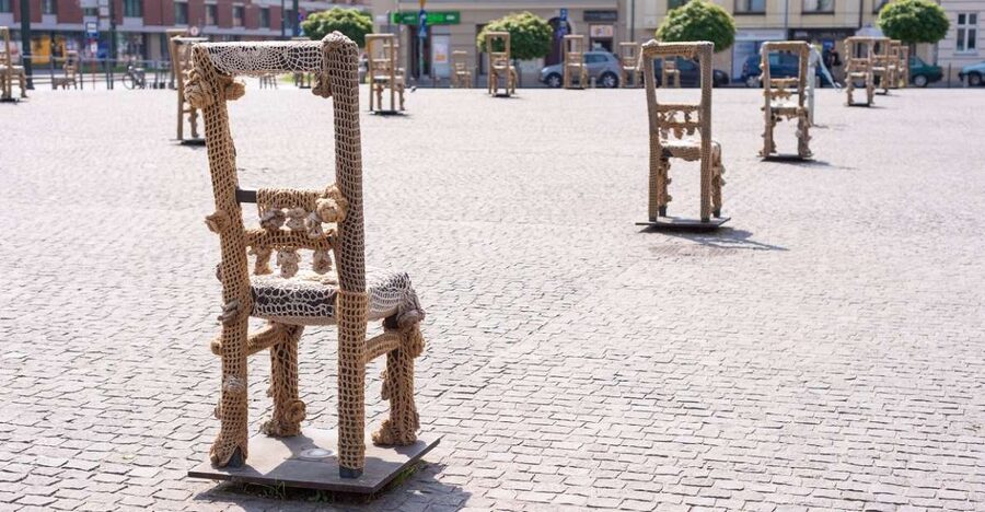 Krakow: Jewish Ghetto Guided Walking Tour - Quick hits on the Podgórze ghetto walk