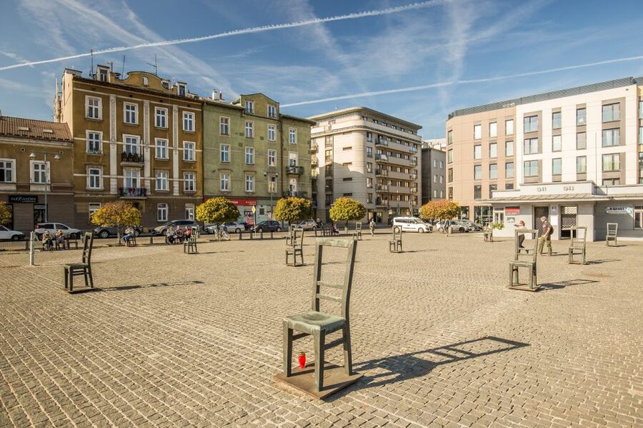 Krakow: Jewish Ghetto Walking Tour - Starting in Podgórze: Where Daily Life Became Controlled Life