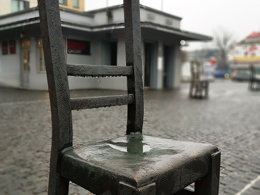 Krakow: Jewish Quarter and Former Ghetto Tour by Golf Cart - What to expect on the ground, stop by stop timing