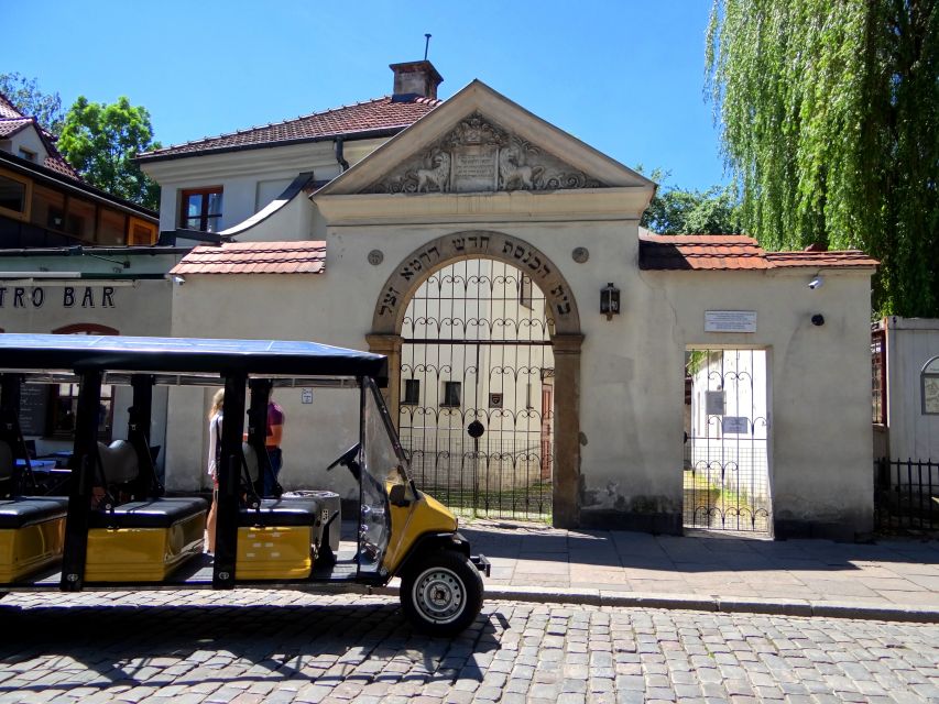 Krakow: Jewish Quarter and Former Ghetto Tour by Golf Cart - Starting in Kazimierz: Jewish Quarter context and synagogue complex views