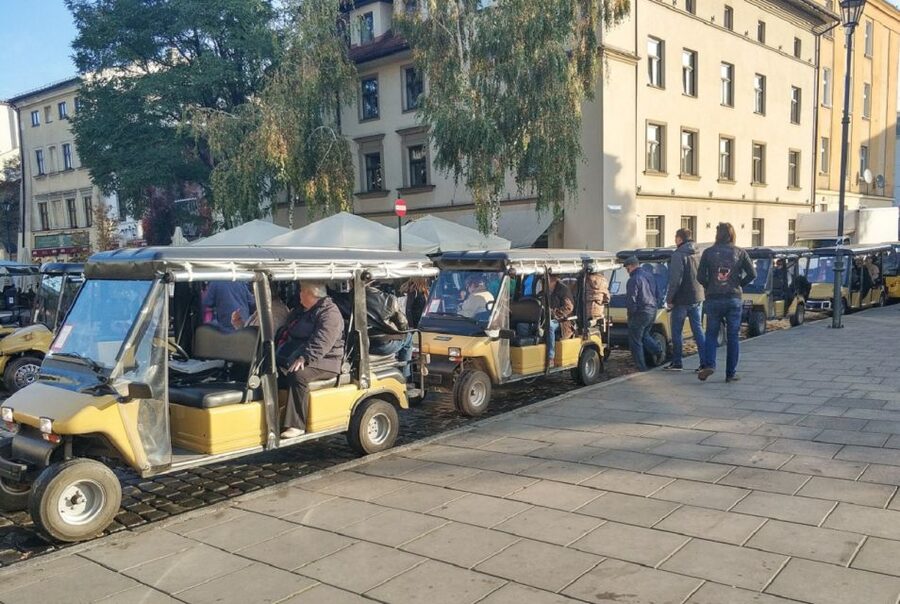 Krakow: Jewish Quarter and Ghetto Electric Golf Cart Tour - Kazimierz to the Former Ghetto: The Point of This Tour