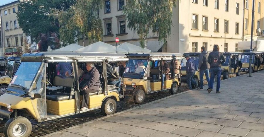 Krakow: Jewish Quarter and Ghetto Sightseeing Golf Cart Tour - Kazimierz Jewish Quarter: Synagogues, Side Streets, and Everyday Life