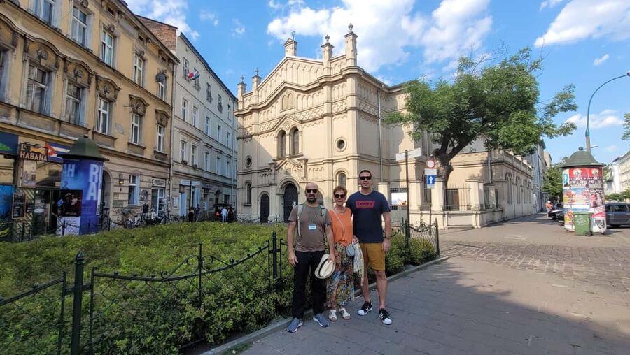 Krakow Jewish Quarter Tour, Kazimierz and Ghetto - Starting on Szeroka Street, the Social Heart of Kazimierz