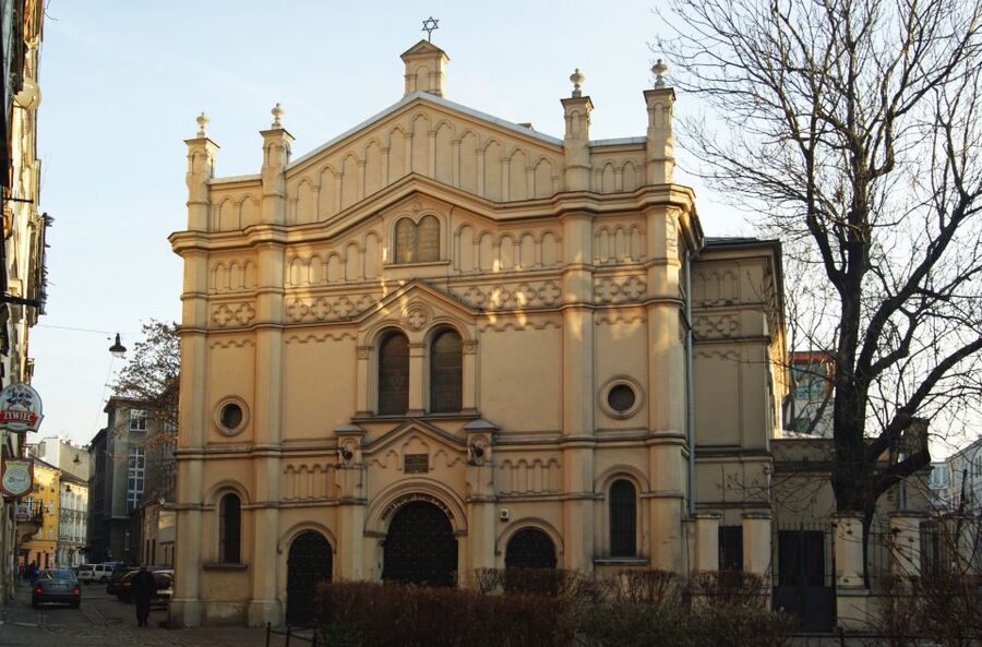Krakow Kazimierz and Jewish Ghetto Tour with Synagogues - Synagogues you might enter, what each one tells you