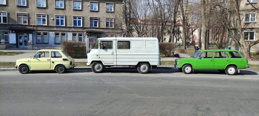 Krakow: Nowa Huta Guided Tour in Vintage Car - Ujastek 1 and the Rhythm of the Socialist Block
