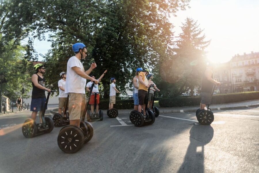 Krakow: Old Town Guided Segway Tour - Where you meet, and what kicks off your 2-hour ride