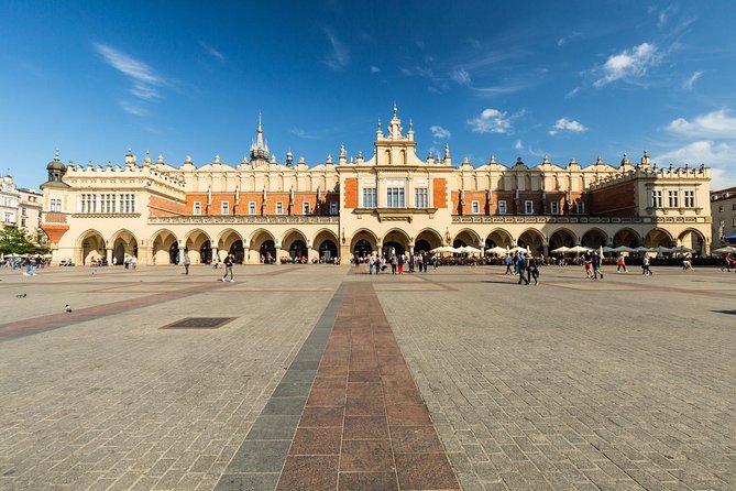Krakow: Old Town Guided Walking Tour - St. Florian’s Gate and the story of eight medieval city gates