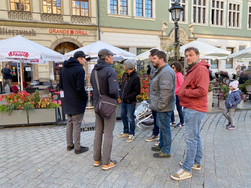 Krakow: Old Town Highlights Walking Tour - Price and Pace: Does $34 Actually Make Sense?