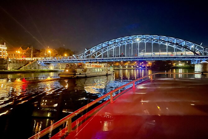 Krakow: One Hour Evening or Night Boat Trip - Why this one-hour Vistula cruise is worth your Krakow time
