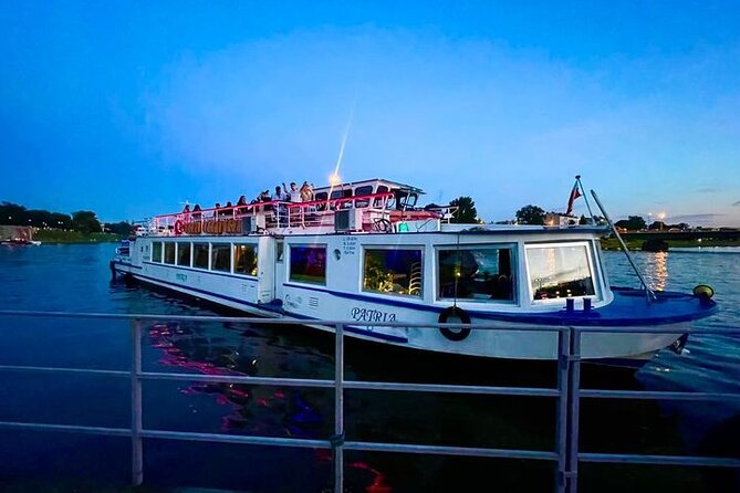 Krakow: One Hour Evening or Night Boat Trip - The Norbertine convent and that key riverside sacred stop