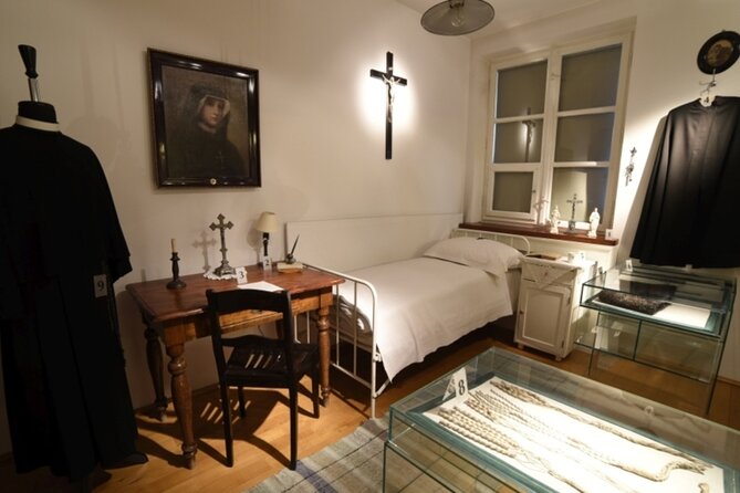 Krakow: Pope John Paul II History: Guided Tour - Home & Sanctuary - Price and logistics: what you actually get for $95.08