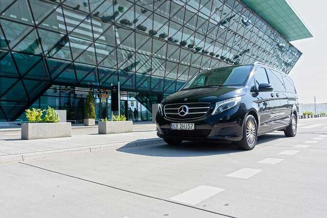 Krakow: Private Airport Transfer - The 30-minute ride: what “door to door” really feels like