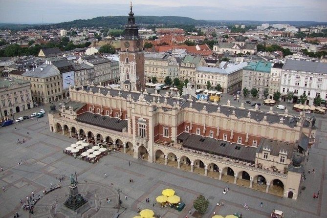 Krakow Private Walking Tour with Schindler's Factory - Kazimierz streets, the former Jewish district as a living map