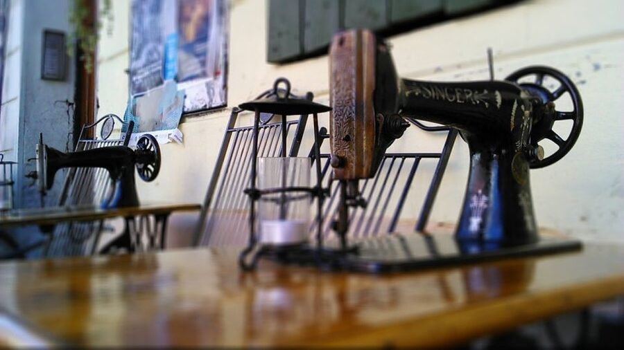 Krakow: Schindler's Factory Guided Tour - Pacing, Headsets, and the End-of-Tour Reality Check