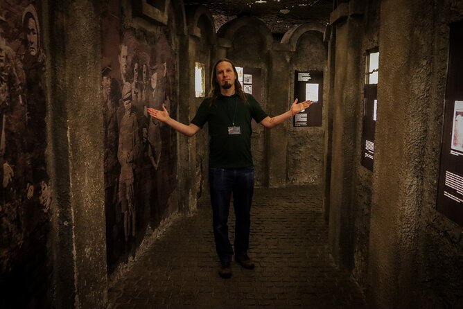 Krakow Schindler's Factory Museum Guided Tour in English - Who should book this guided tour in Krakow, and who might be disappointed