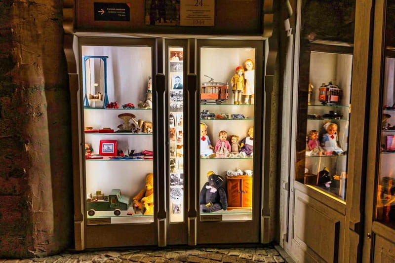 Krakow: Schindler's Factory Ticket and Guided Tour Option - Key things to know before you go