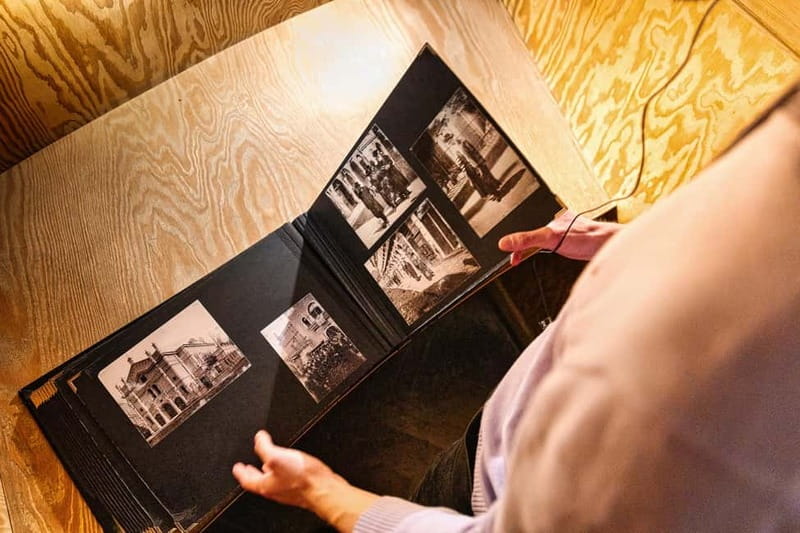 Krakow: Schindler's Factory Ticket and Guided Tour Option - Guided tour option: how a live English guide changes the museum