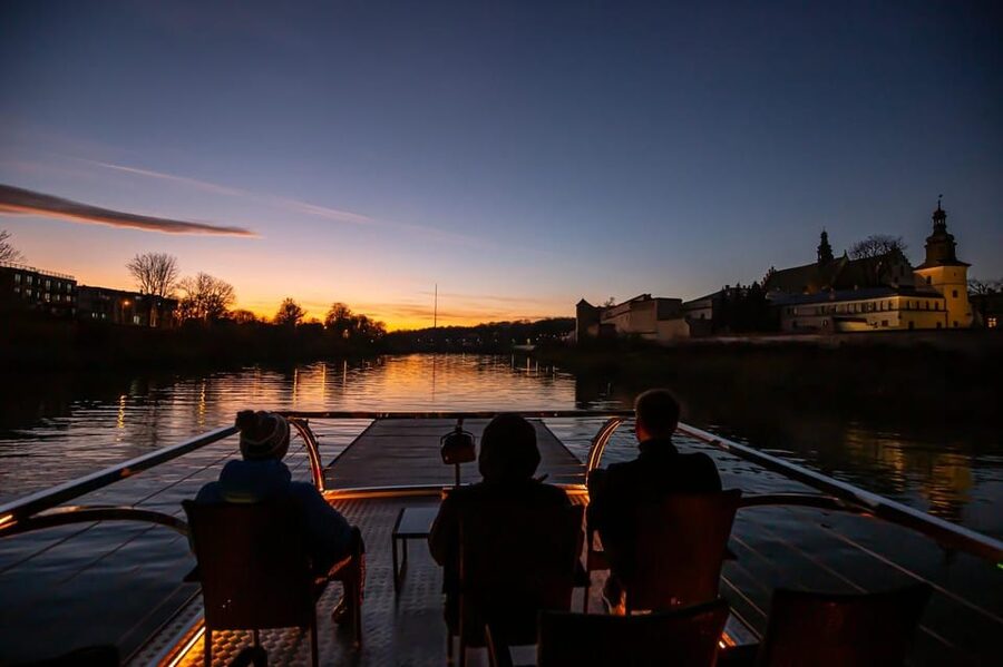 Krakow: Sightseeing Cruise on the Vistula River - Kościuszko Mound Views and Why the Timing Feels Relaxing