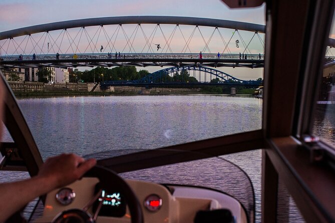 Krakow: Sightseeing Cruise on the Vistula River - Finding the Boat at Inflancki Boulevard by Paulińska