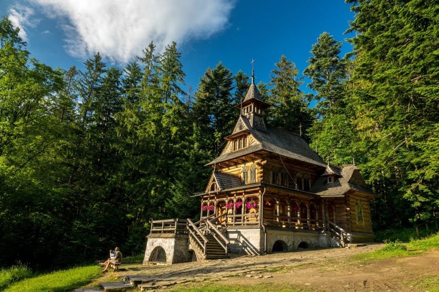 Krakow: Tatra Mountains and Zakopane Full-Day Private Tour - Why Zakopane, the Tatra Mountains, and Chocholow click together