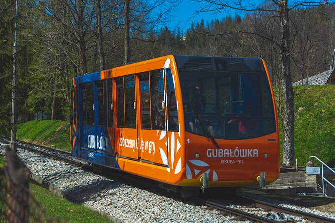 Krakow to Zakopane: Funicular, Tasting and Thermal Baths Day Trip - Witów bacówka tasting: oscypek and vodka, the Podhale way