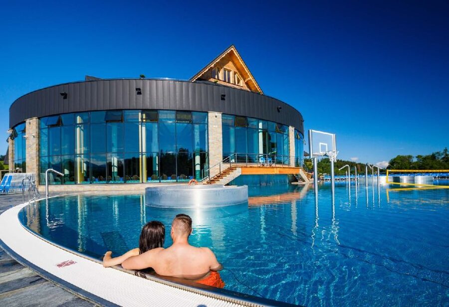 Krakow: Trip to Chocholow Thermal Baths in Tatra Mountains - Temperature and Timing: How to Avoid the One Regret Move