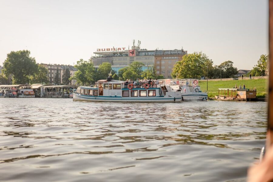 Krakow: Vistula River Sightseeing Cruise ️ - Audio commentary: how to get more value in 30 minutes