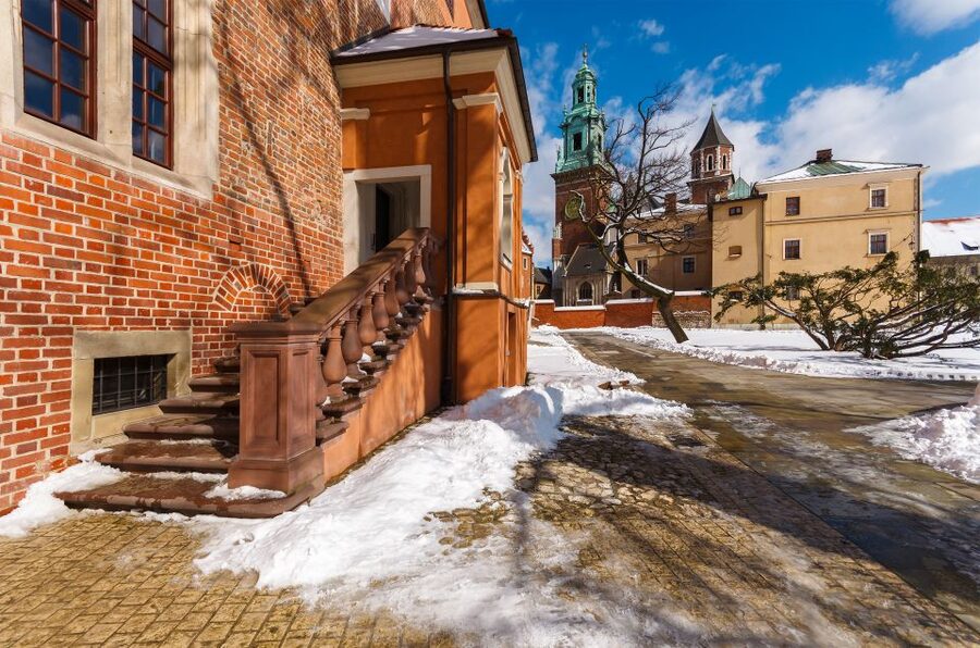 Krakow: Wawel Castle and Cathedral Guided Tour - Wawel Cathedral: crowns, chapels, and the feel of royal memory