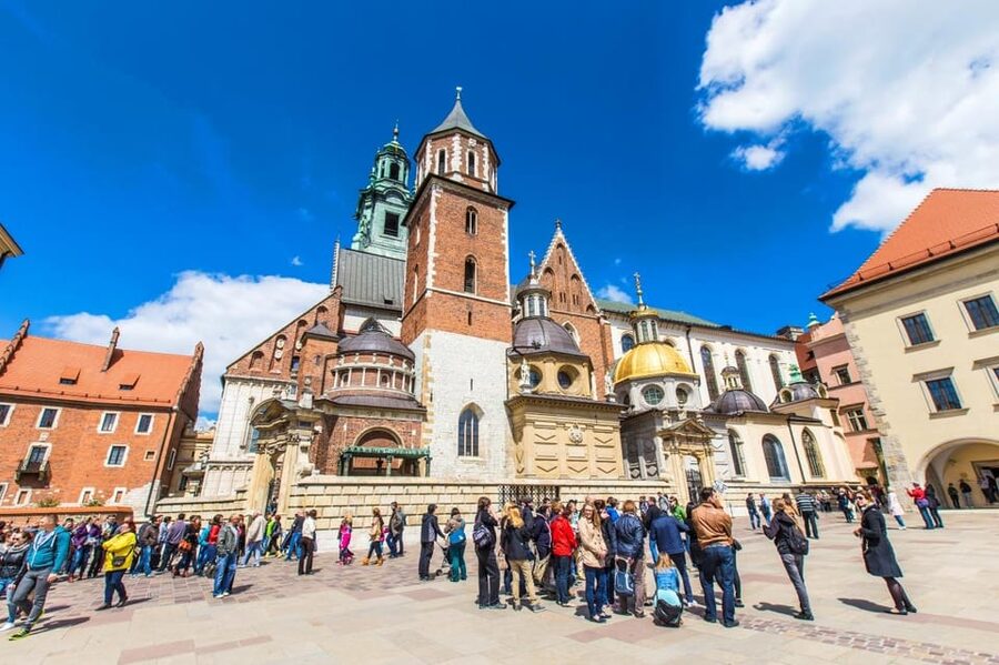 Krakow: Wawel Castle and Cathedral Guided Tour - Who this tour suits best in Krakow